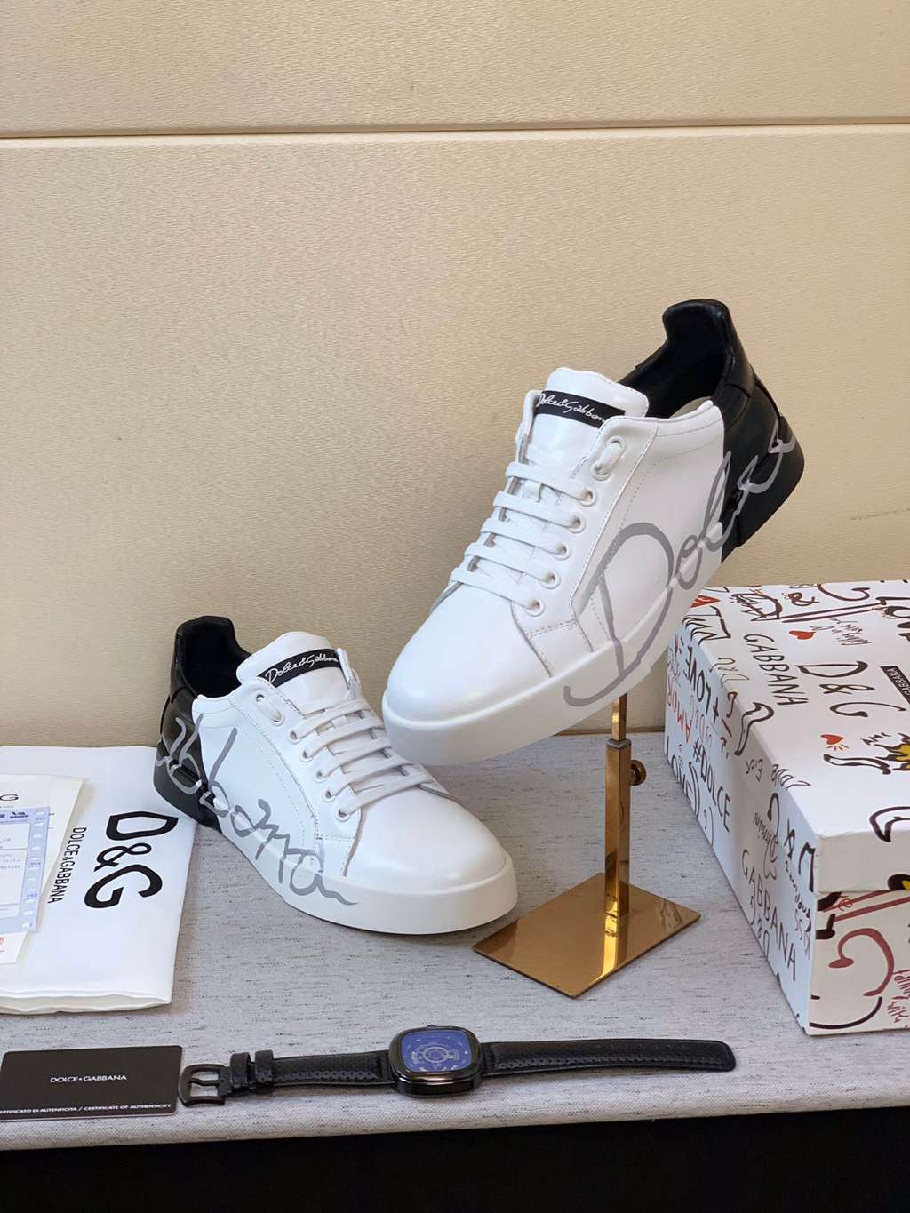 D*G sneaker